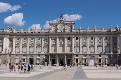 Königsresidenz Palacio Real (Madrid) (Alexander Mirschel)  Copyright 
Infos zur Lizenz unter 'Bildquellennachweis'
